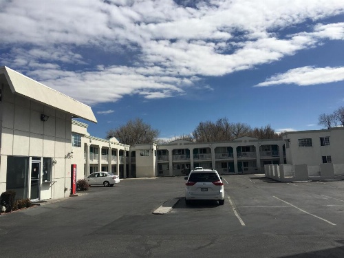 Howard Johnson by Wyndham Colorado Springs image 26